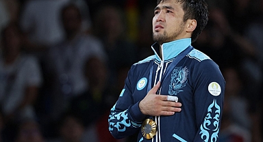 Paris 2024 Olimpiyatları'nda Altın Madalya Alan Judocu Yeldos Smetov, Kazakistan Tarihine Geçti