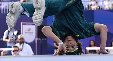 Paris Olimpiyat Oyunları'nda 'Break Dance' Zırvalığı: Avustralyalı 'Dansçı' Garip Hareketleriyle Alay Konusu Oldu