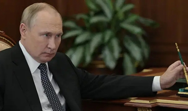 Ukrayna'nın İşgalci Rusya'nın Kursk Bölgesine Düzenlediği Operasyonlar Kremlin'de Tatları Kaçırdı: 'Putin'i Yıllardır Böyle Görmedik'