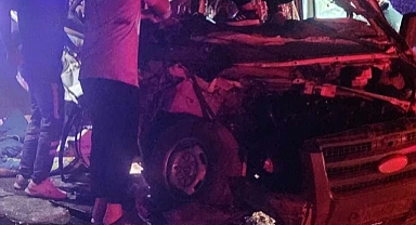 Adana'da Tır ile Servis Minibüsü Çarpıştı: 3 Ölü, 8 Yaralı