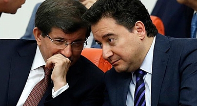 Babacan ve Davutoğlu Koltuğu Paylaşamadı, Birleşme Rafa Kaldırıldı İddiası