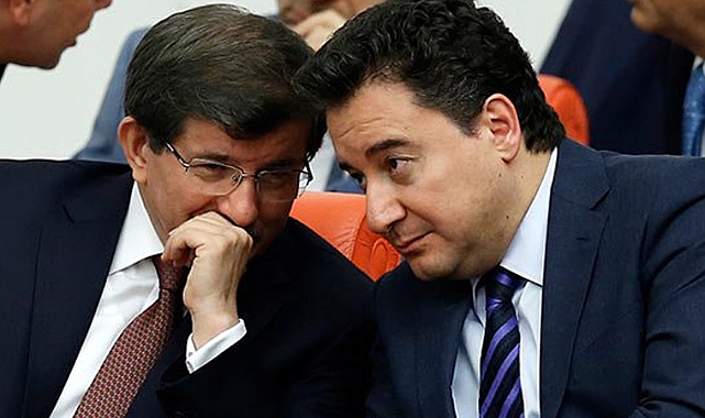 Babacan ve Davutoğlu Koltuğu Paylaşamadı, Birleşme Rafa Kaldırıldı İddiası