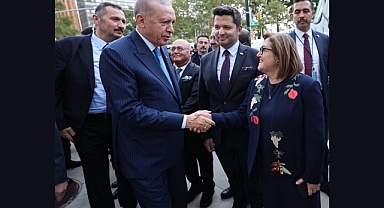 BM Genel Kurulu İçin ABD'ye Giden Erdoğan'ı Fatma Şahin Karşıladı