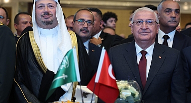 AKP'li Milli Savunma Bakanı Yaşar Güler, Suudi Arabistan Milli Günü Resepsiyonuna Katıldı