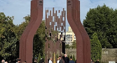 Kiev'de '1944 Kırım Tatar Soykırımı Kurbanları Anıtı' Açıldı