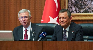 Mansur Yavaş, 'Cumhurbaşkanı Adaylığı' Tartışmalarına Sert Çıktı: CHP İçinde İç Çatışma Gayesi Güdüyorlar, Bu Oyuna Gelmeyeceğiz