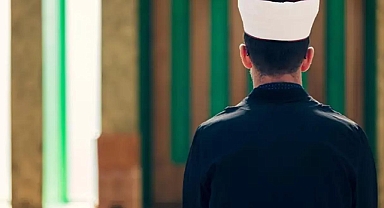 Müftünün Bir Kadınla Yarı Çıplak Yakalanması Haberine Erişim Engeli Getirildi
