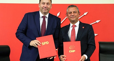 Özgür Özel, Alman SDP Liderini Ağırladı: Türkler Avrupa'da Yükselen Irkçılıktan Etkileniyor