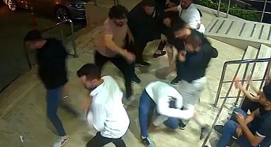 Türkiye'de Magandalık Moda Oldu: CHP'li Meclis Üyesi Cengiz Gezer, Mekanında Fazla Hesaba İtiraz eden Müşterileri Darp Etti