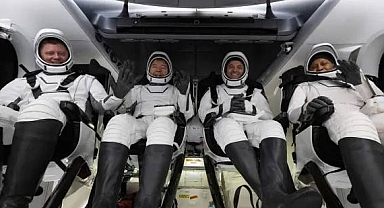 8 Ay Sonra Uzaydan Dünya'ya Dönen Astronot Gizemli Bir Tıbbi Rahatsızlık Nedeniyle Hastaneye Kaldırıldı