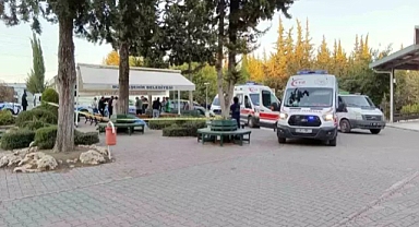 Adana'da Mezarlıkta Şehir Eşkıyasının Silahla Saldırdığı 3 Kadın Hayatını Kaybetti