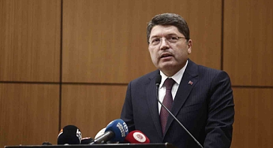 AKP'li Adalet Bakanı Tunç: Düşünce ve İfade Özgürlüğünün Önü Açıldı