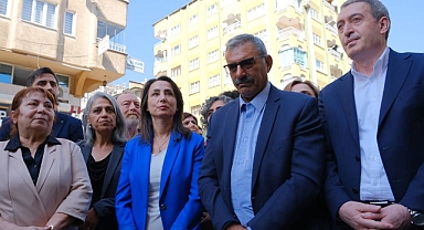 AKP'li İçişleri Bakanı Yerlikaya Duyurdu: Kürtçü DEM Partili PKK Sempatizanlarının Diyarbakır'da Düzenlediği Mitingle İlgili 269 Kişi Gözaltına Alındı