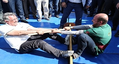 AKP'nin Manas Üniversitesi'ne Atamak İstediği Rektör, Türkiye-Kırgızistan İlişkilerini Gerdi: Israrın Sebebi Bilal Erdoğan İddiası