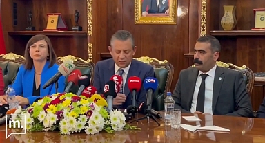 CHP Genel Başkanı Özgür Özel, TUSAŞ'a Saldırı Haberini Demirtaş'la Kahve İçme Hayalini Anlattığı Diyarbakır Belediyesi'nde Aldı