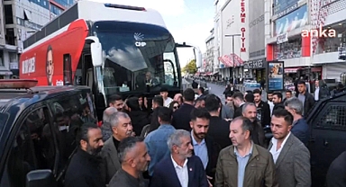 Esenyurt Belediyesi'ne Giden CHP'ye Ait Otobüs Polis Tarafından Engellendi