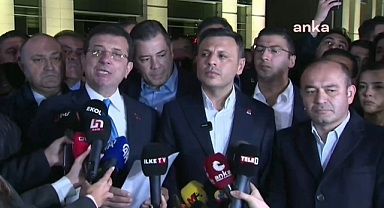 İmamoğlu, Ahmet Özer'e Destek İçin Çağlayan Adliyesi Önünde Konuştu