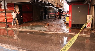 İzmir'de 2 Kişinin Ölümüne Neden Olan Elektrik Akımı Faciasında Yeni Bilirkişi Raporu: İki Kişi, 40 Bin Liralık İşlem Yapılmadığı İçin Ölmüş