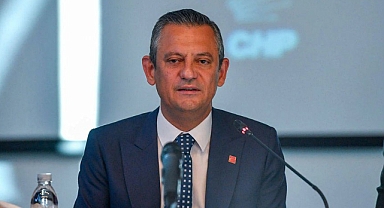 Özgür Özel AKP'yle Aynı Safta Olduğunu İtiraf Etti, 'Tarihin Doğru Tarafı' Diye Zırvalayıp Kılıf Uydurdu 
