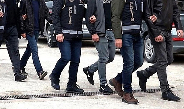 3 İlde Yapılan Silah Kaçakçılığı Operasyonunda 16 Şüpheli Gözaltına Alındı