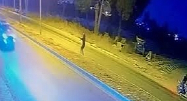 Adana'da Bir Grup Şehir Eşkıyası, Sahibi Haraç Vermeyen İş Yerine Kalaşnikof İle Saldırdı