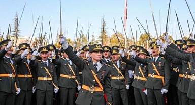Atatürk'e Düşmanlıkları Bitmiyor: Kara Harp Okulu'nda İzmir Marşı'nı Söylemek Yasaklandı İddiası