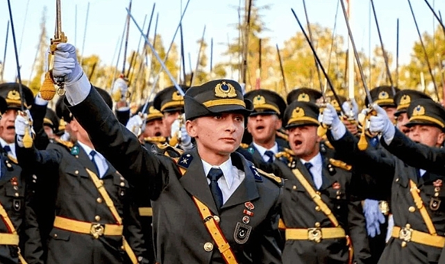 'Atatürk' Yemini Soruşturması: İhraç Talebi ile Disipline Sevk İddiası