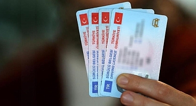 Bir AKP Klasiği Olarak Plansızlık: Eski Tip Ehliyetlerin Yenileme Süresi Uzatıldı