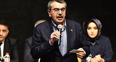 CHP'den AKP'li Milli Eğitim Bakanı Yusuf Tekin Hakkında Suç Duyurusu: 'Cumhuriyet ve Laiklik Düşmanı Birinin Çocuklarımıza Sunacağı Herhangi Bir Katkı Yoktur'