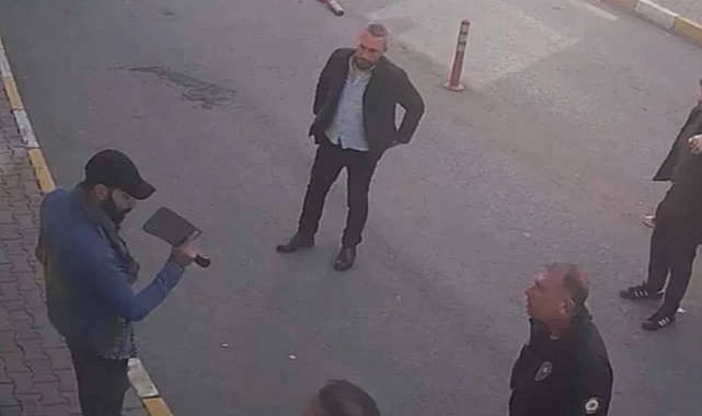 Iğdır'da AKP İl Binasına Satırla Saldıran Şahıs Akıl Hastanesine Sevk Edildi