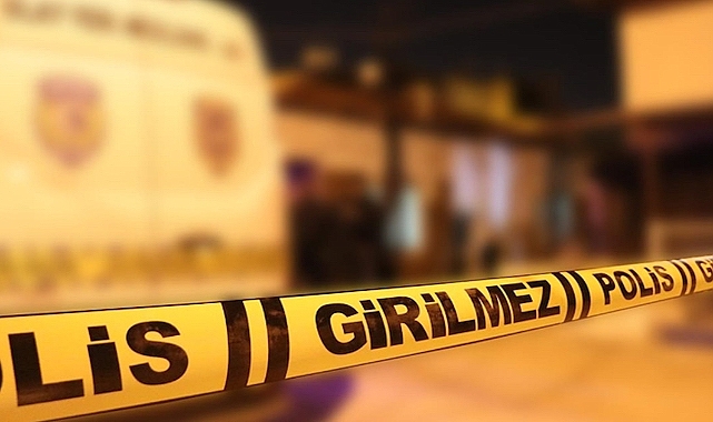İstanbul'da 2 Grup Şehir Eşkıyası Arasında Çıkan Kavgada Yoldan Geçen 19 Yaşındaki Genç Başından Vurularak Hayatını Kaybetti