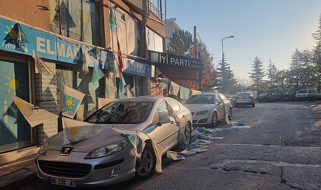 İYİ Parti'nin Elmadağ İlçe Başkanlığına Saldırı: İYİ Parti Bayraklarını Yakmaya Çalıştılar