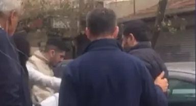 Konuşun, Siz Nerelisiniz? | İstanbul'da Bir Maganda, Yanındaki Kız Arkadaşıyla Beraber 'Kendisine Yol Vermediğini' Öne Süren Araca Saldırdı: 'Anana Sövüyorum, İn Aşağı' 