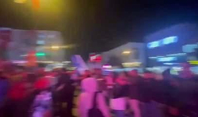 DEM Parti Flamaları Taşıyan Kürtçüler Esenyurt'ta Sözde Kürdistan Sloganları Attı