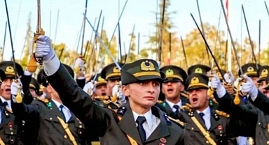Milli Savunma Bakanlığı, Atatürk'e Bağlılık Bildiren Teğmenlerle İlgili Yüksek Disiplin Kurulu Sürecinin Başlatıldığını Duyurdu