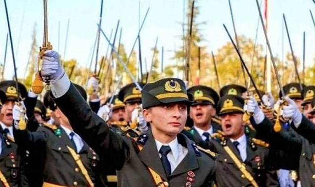 Milli Savunma Bakanlığı, Atatürk'e Bağlılık Bildiren Teğmenlerle İlgili Yüksek Disiplin Kurulu Sürecinin Başlatıldığını Duyurdu