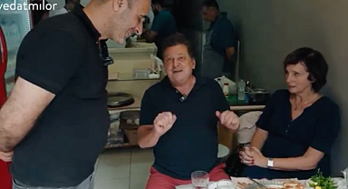 Vedat Milor'dan İzinsiz Fotoğrafını Çeken Restoran Sahibine Tepki: Ben Oynayan Maymun Değilim Burada