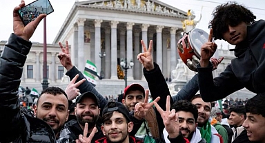 Avusturya, Ülkesine Dönen Suriyelilere Bin Euro Verecek