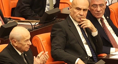 Dervişoğlu'ndan Bahçeli'ye: DEM'i Alkışlayan Adam İYİ Parti'ye Kötülük Saçıyor