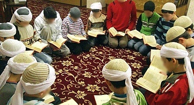 Fatih Altaylı, 7 Yıl Boyunca Mürteci Örgüt Yurtlarında Kalmış Bir Gencin Yazdığı Mektubu Paylaştı
