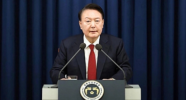 Güney Kore Devlet Başkanı Yoon Görevinden Azledildi