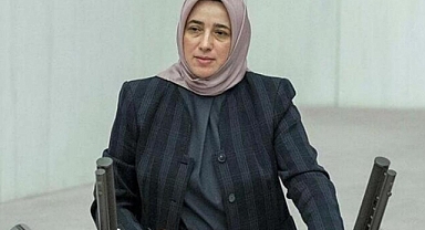 AKP'li Özlem Zengin Hakim ve Savcı Atamalarının Kura Töreninde Yeğeni İle Erdoğan'ı Tanıştırdı