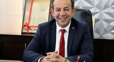 Almanya Tarım Bakanı Cem Özdemir'in, CHP'li Bolu Belediye Başkanı Tanju Özcan'ı Arayıp 'Sığınmacı Politikasından Vazgeç' Dediği Ortaya Çıktı