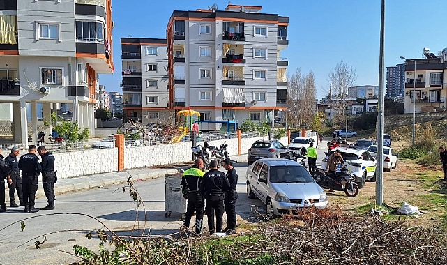 Bir Polis Memuru, Eşi ve Eşinin Ailesinden 5 Kişiyi Öldürdü
