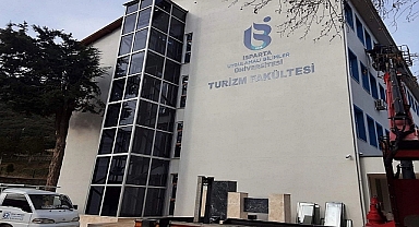 Isparta Uygulamalı Bilimler Üniversitesi'nde Danışman Ataması ve Jüri Seçiminde Usulsüzlük İddiası