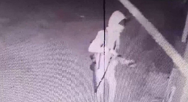 Konya'da Bir Şahıs, Saldırı Tüfeği ve Tabancayla İç Çamaşırı Çalarken Yakalandı