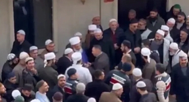 Mürteci Menzil Örgütünde Taşlı Sopalı Liderlik Kavgası: 'Bunlar Cami Avlusuna İşediler'
