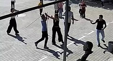 Okumasını İstemediği Kız Kardeşinin 5 Öğretmenini Darp Eden Medeniyet Düşmanına 8 Yıl 6 Ay Hapis Cezası Verildi