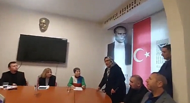 Şehit Anaları Derneği Başkanı Pakize Akbaba, Özgür Özel'in Kendisiyle Görüşmeyi Kabul Etmediğini Söyledi