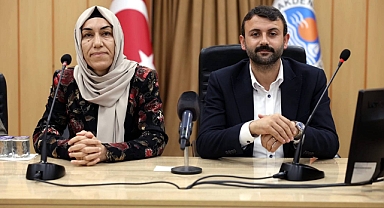 Tavşan Kaç, Tazı Tut: Akdeniz Belediyesi'nin Kürtçü Belediye Başkanları Gözaltına Alındı